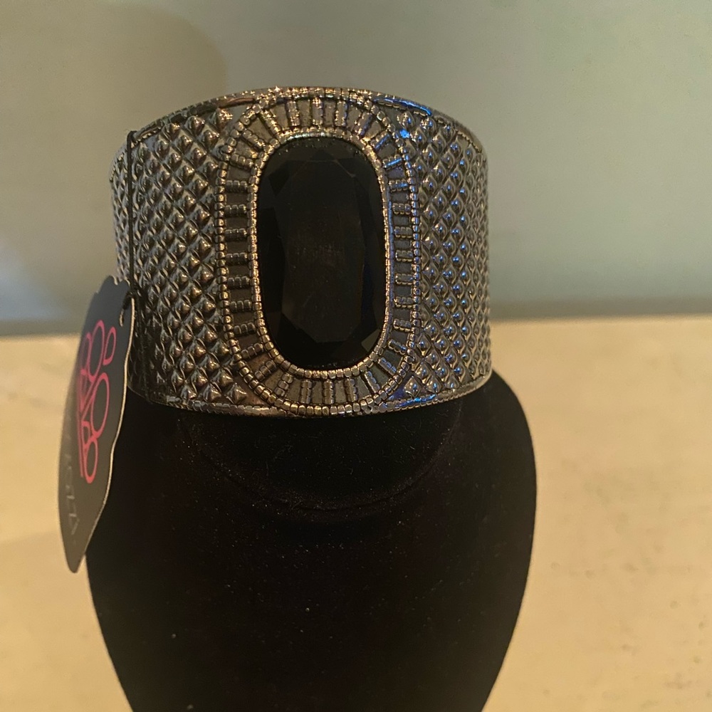 NWT cuff bracelet with black stone